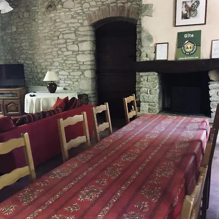 Ancienne Ecole De Moncere Hébergement de vacances *