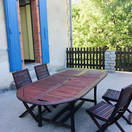 Ancienne Ecole De Moncere Hébergement de vacances *