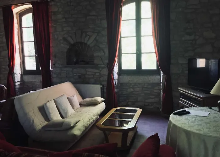 Ancienne Ecole De Moncere *