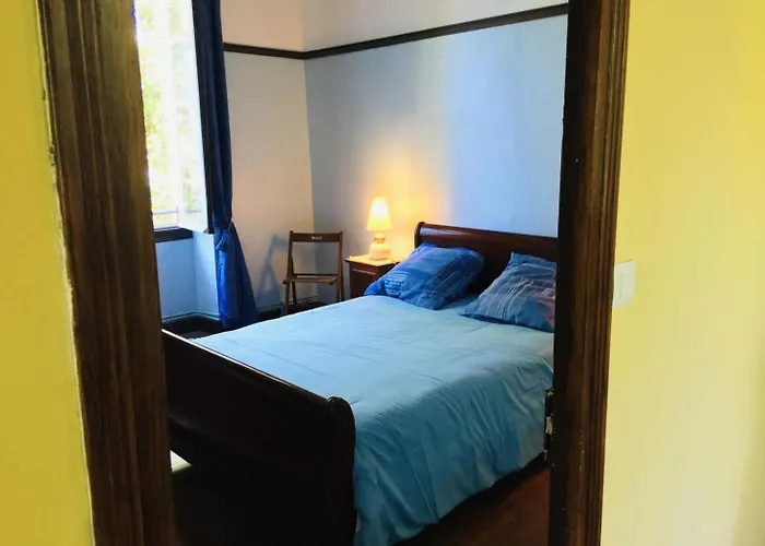 Ancienne Ecole De Moncere * Penne