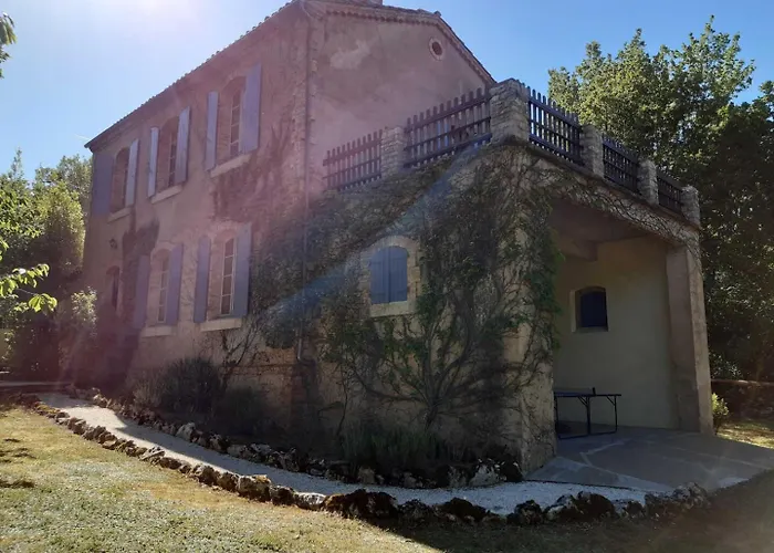 Feriehus Ancienne Ecole De Moncere *